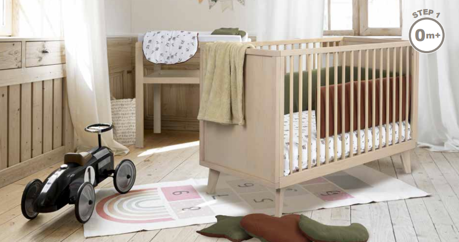 Tradiční postýlka Italbaby 1st Class